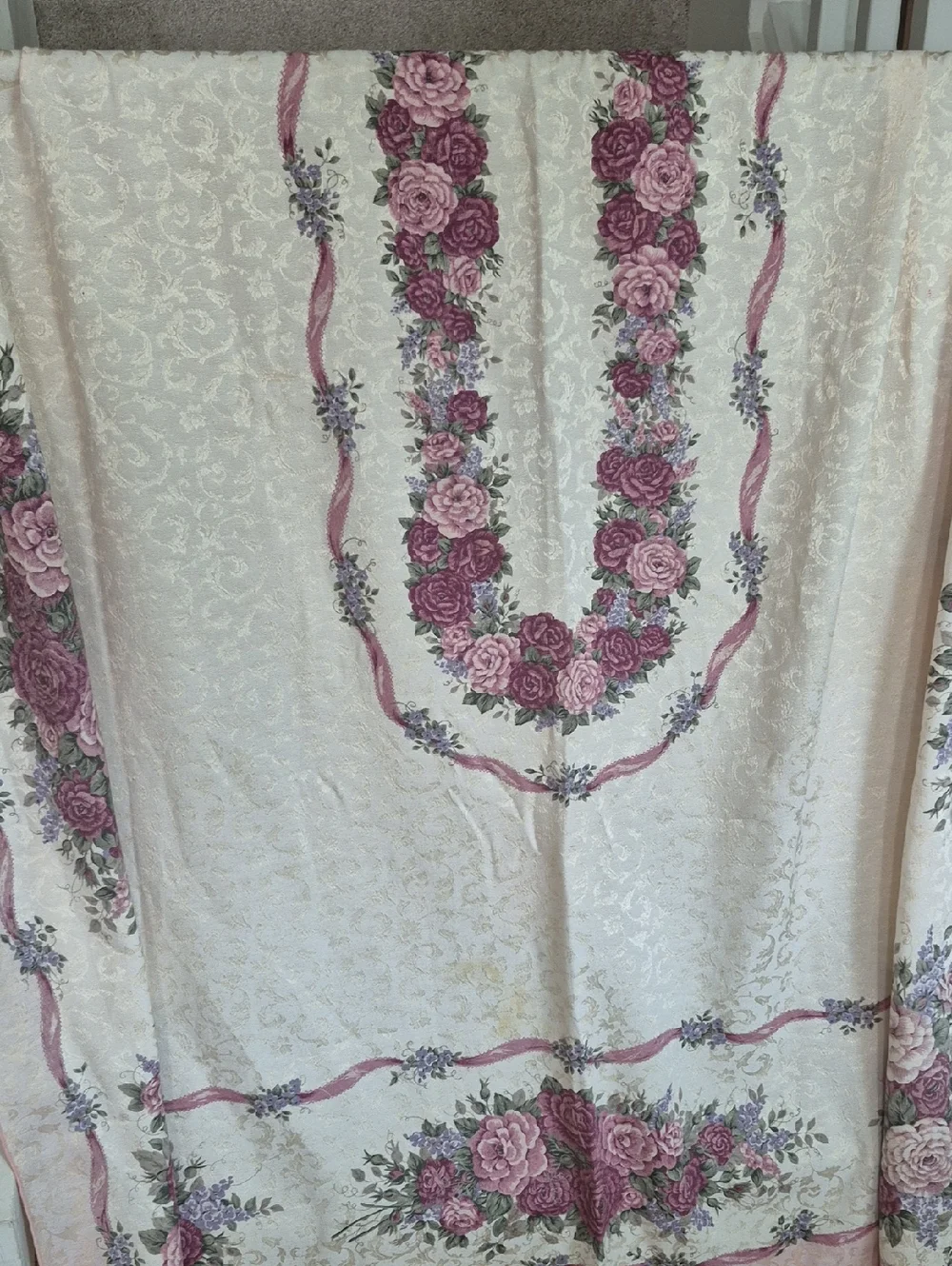 Victorian Floral Tablecloth 114 X 80
